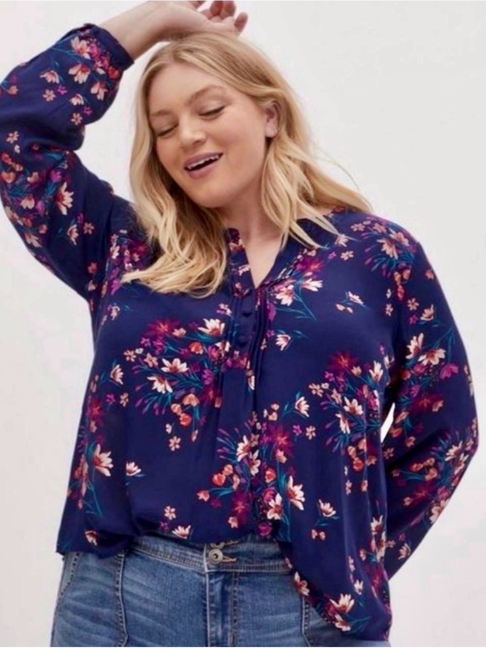Torrid Georgette Pintuck Button-Front Blouse in Navy (2X)